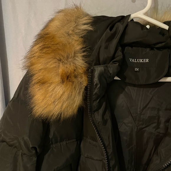 Valuker 2X EUC black winter coat with faux fur trim. Thigh length. Super warm. - Picture 10 of 10